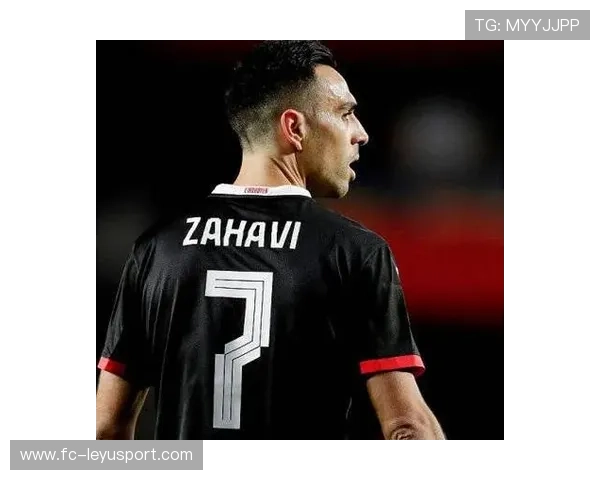 埃因霍温锋线补足射门点